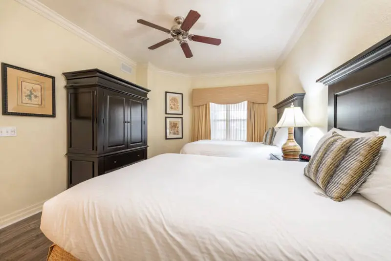 Orlando luxury condo twin bed Reunion