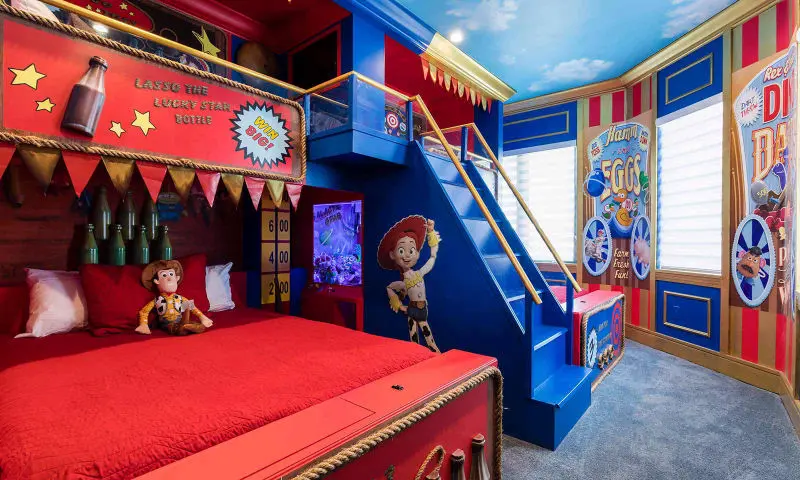 toy story villa rental kids bunk beds