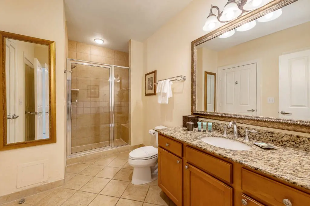 Reunion Resort 3 bed condo ensuite bath