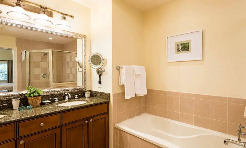 Reunion Resort rental condo bath & shower