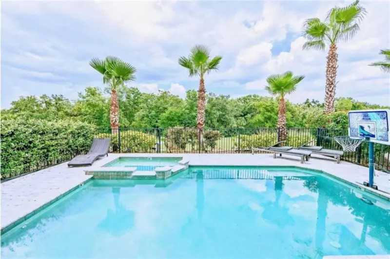 luxury pool villa rental disney world
